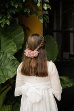 Cargar imagen en el visor de la galería, TOCADO DE HORTENSIAS ROSA VIEJO PETALO PEQUEÑO
